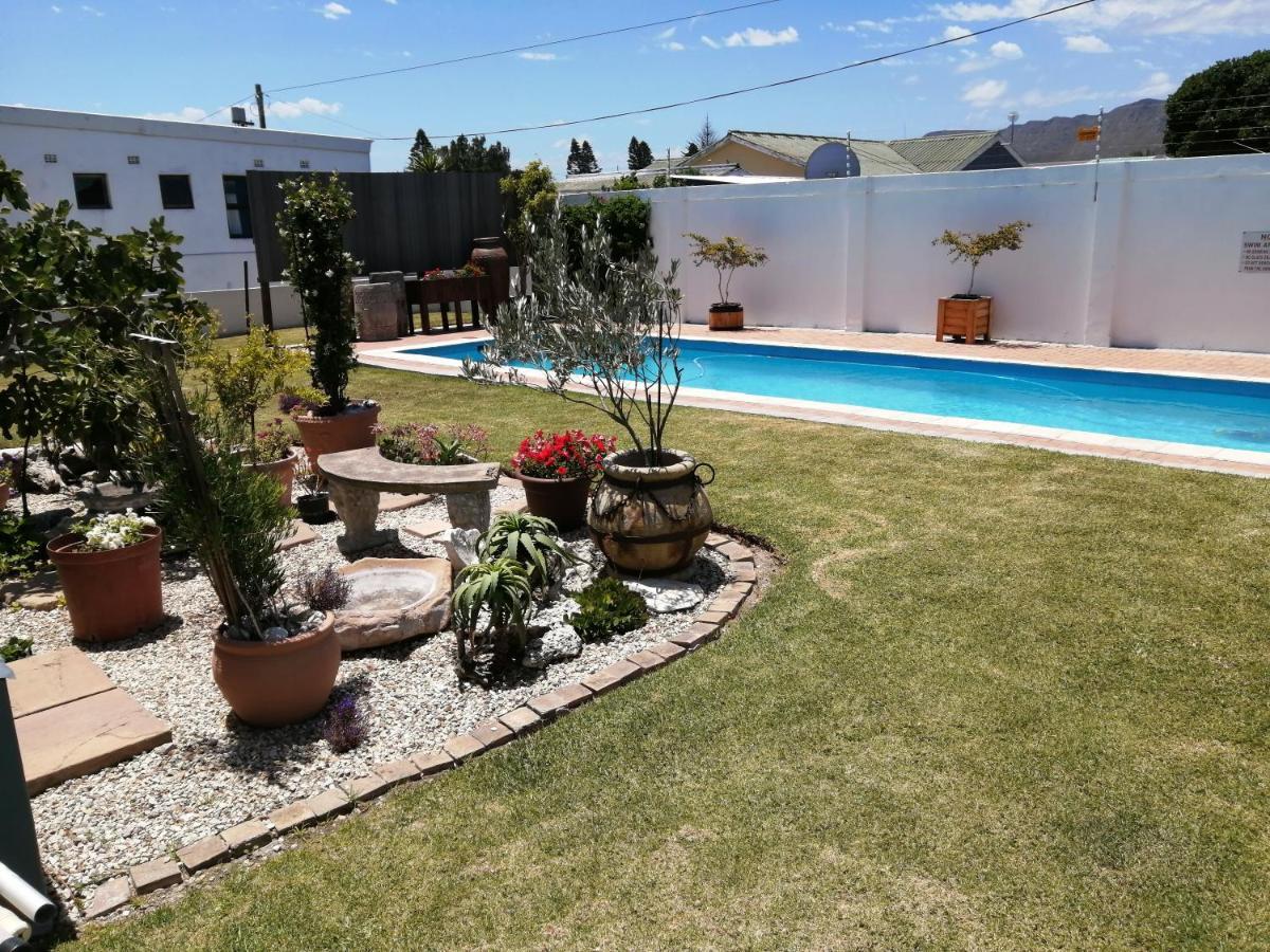 Omega Suite Gansbaai Esterno foto