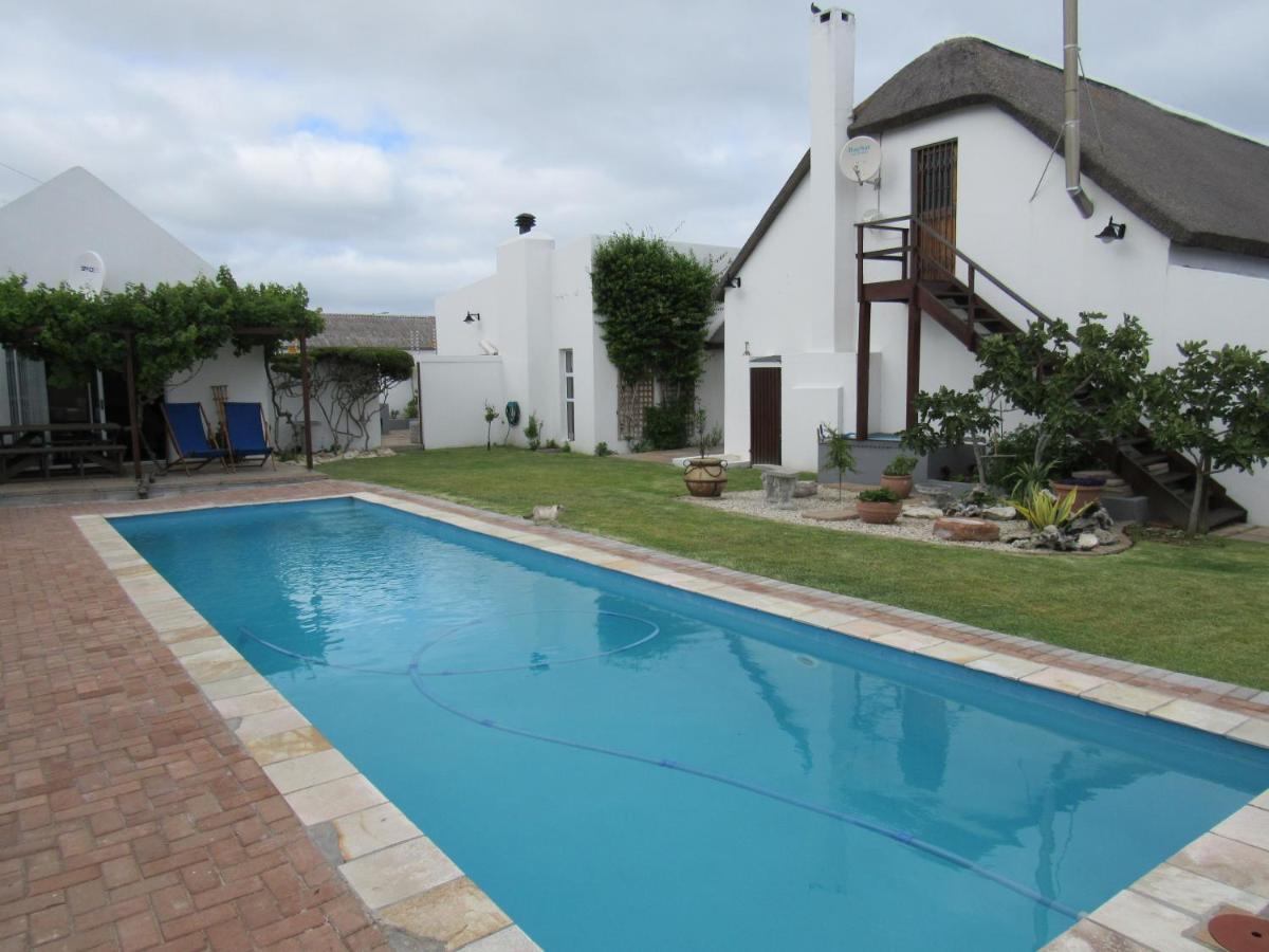 Omega Suite Gansbaai Esterno foto